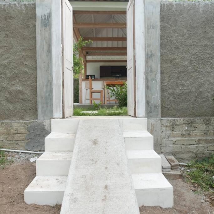 Silir Villa "Your Cozy Home" Mataram Exterior photo